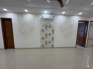 Bedroom in 3.5 BHK Builder Floor at BPTP Amstoria Country Floor, Sector 102 – for Sale