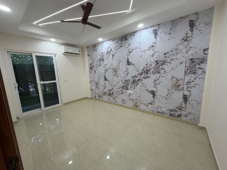 Room, bptp-amstoria-country-floor 3.5 Bedroom 2025 Sq.Ft. Builder Floor In Sector 102 Gurgaon 10713708