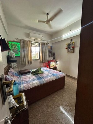 Bedroom in 2 BHK Apartment at Raj Umang 2, Dahisar East – for Rent