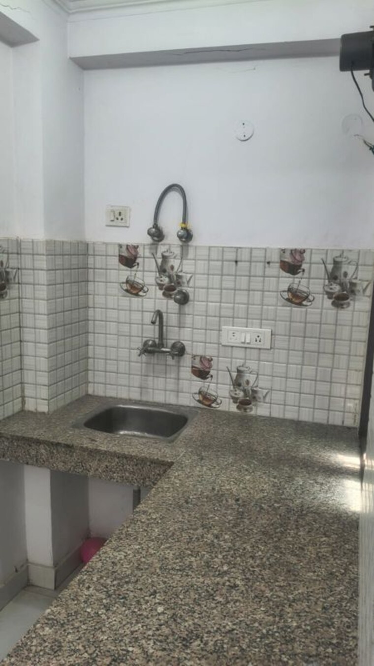 Bathroom, neb sarai 1 Bedroom 450 Sq.Ft. Builder Floor In Neb Sarai Delhi 10713722