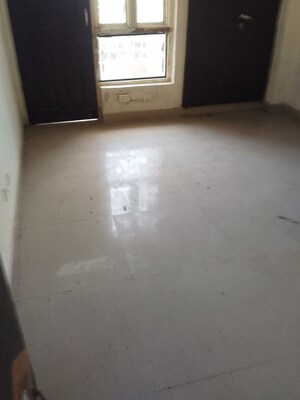 2 BHK Apartment For Rent in Supertech Cape Town, Sector 74