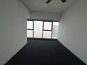 Room in 2 BHK Apartment at Peninsula Salsette 27, Byculla – for Sale