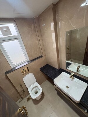 Bathroom in 3 BHK Apartment at Smart World Orchard, Sector 61 – for Rent