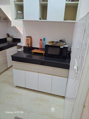 Kitchen in 2 BHK Builder Floor at Sector 42 – for Rent