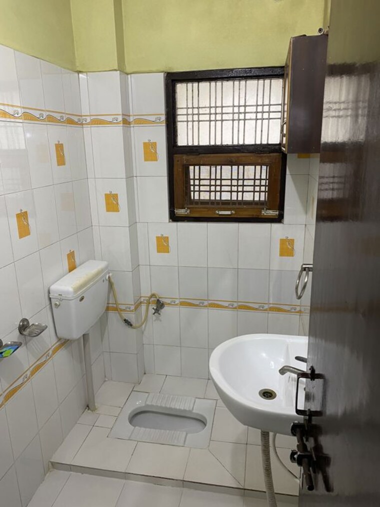 Bathroom, vikas nagar 2 Bedroom 970 Sq.Ft. Apartment In Vikas Nagar Lucknow 10713631