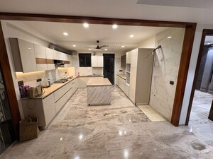 Kitchen in 4 BHK Builder Floor at BPTP Amstoria Country Floor, Sector 102 – for Sale
