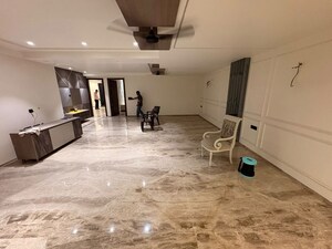 Gym in 4 BHK Builder Floor at BPTP Amstoria Country Floor, Sector 102 – for Sale