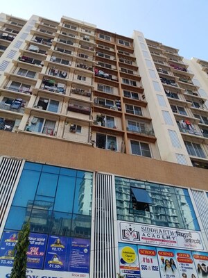 2 BHK Apartment For Sale in Anand Plaza, Dahisar East