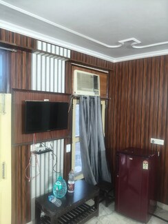 1 Rk+Independent House For Rent in SS 100