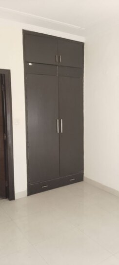 3 BHK +Apartment For Sale in Sarita Vihar