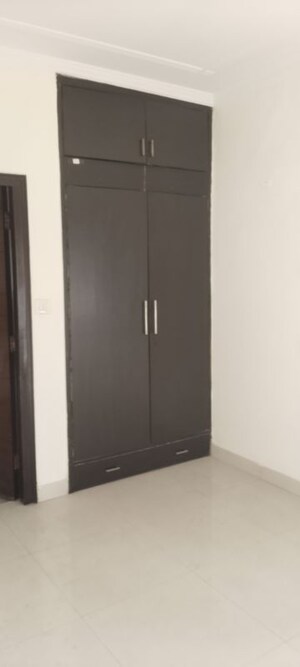 3 BHK Apartment For Sale in Sarita Vihar