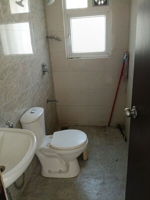 Bathroom in 2 BHK Apartment at Anand Plaza, Dahisar East – for Rent