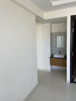 Room in 3 BHK Apartment at Sri Aditya Athena, Shaikpet – for Rent