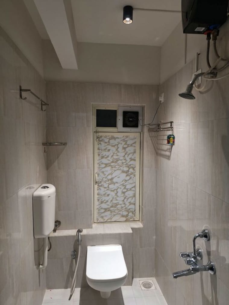 Bathroom, puranik-tokyo-bliss-2 Studio 350 Sq.Ft. Apartment In Kasarvadavali Thane 10713796