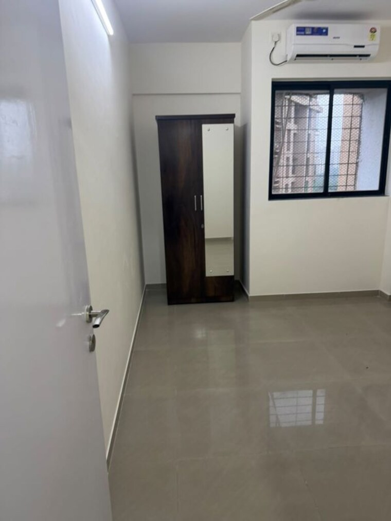 Room, puranik-city 2.5 Bedroom 850 Sq.Ft. Apartment In Kasarvadavali Thane 10713806