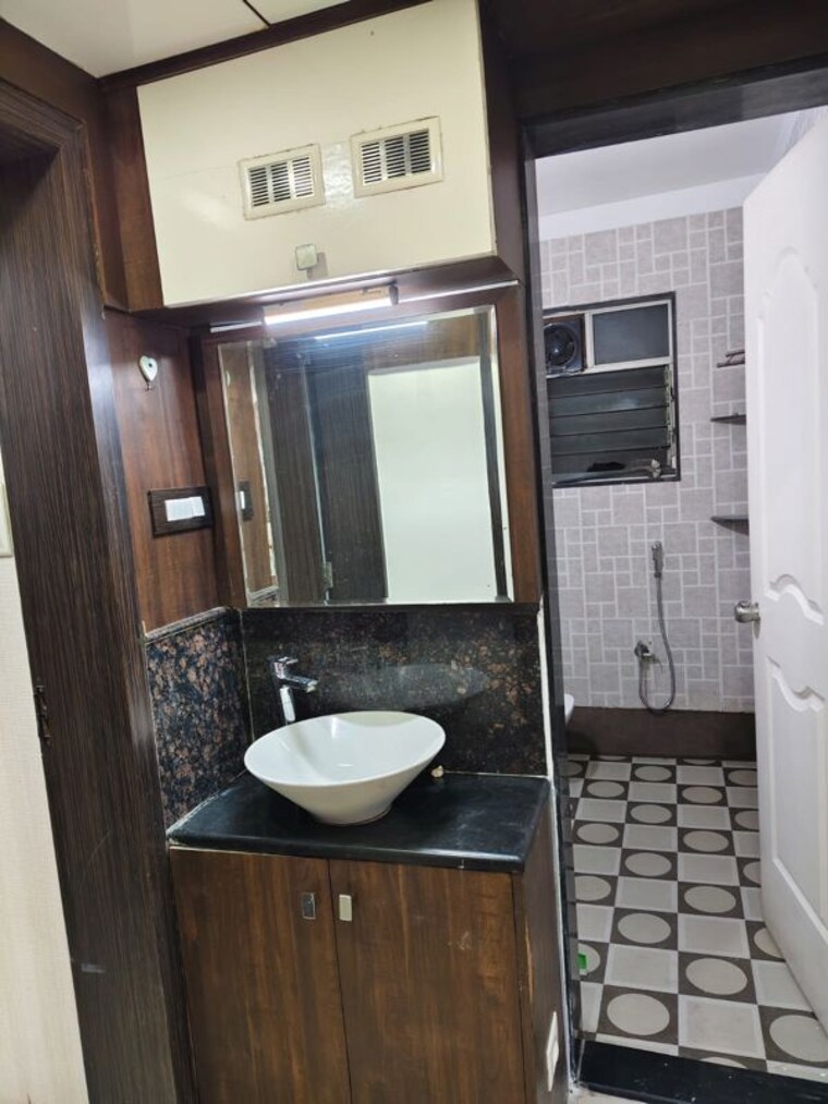 Bathroom, la-gloriosa-apartment 2 Bedroom 950 Sq.Ft. Apartment In Kalyani Nagar Pune 10713814