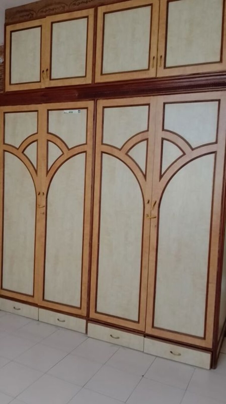 Room, surya-kutir 2 Bedroom 135 Sq.Yd. Apartment In Naranpura Ahmedabad 10708484