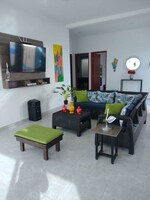 1350 Sq.Ft. Pg in Vibhuti Khand