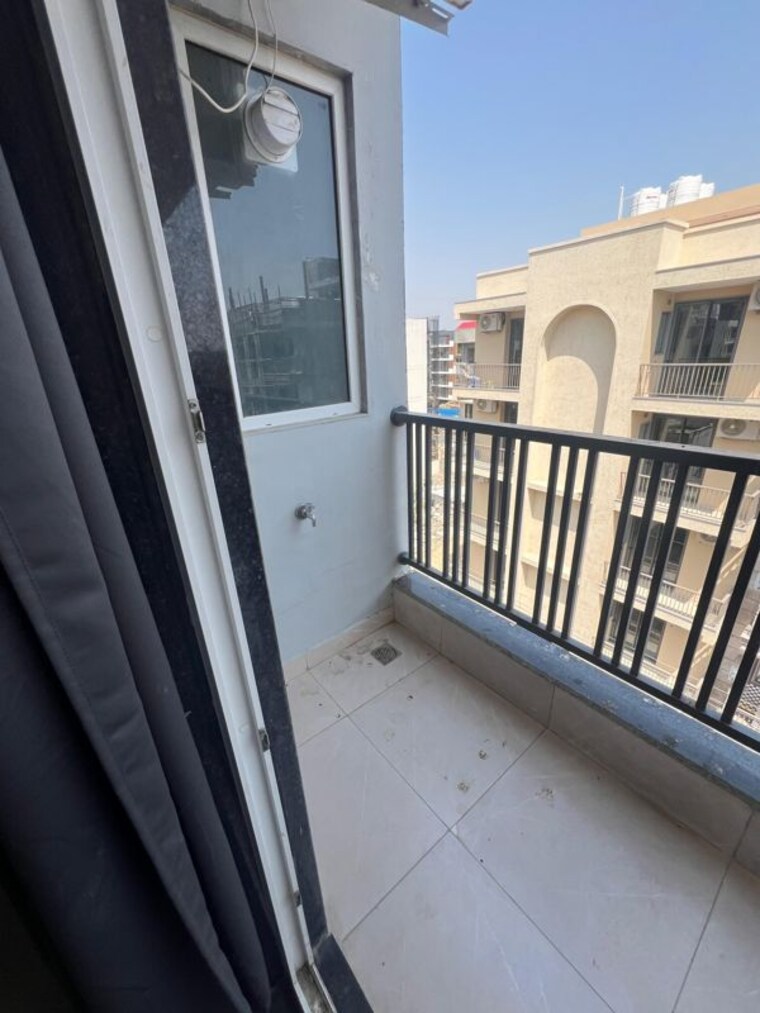 Balcony, sector 14 2 Bedroom 846 Sq.Ft. Builder Floor In Sector 14 Gurgaon 10713848