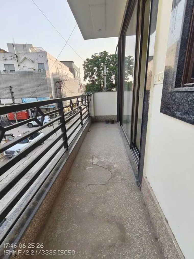 Balcony, sector 14 2 Bedroom 846 Sq.Ft. Builder Floor In Sector 14 Gurgaon 10713848
