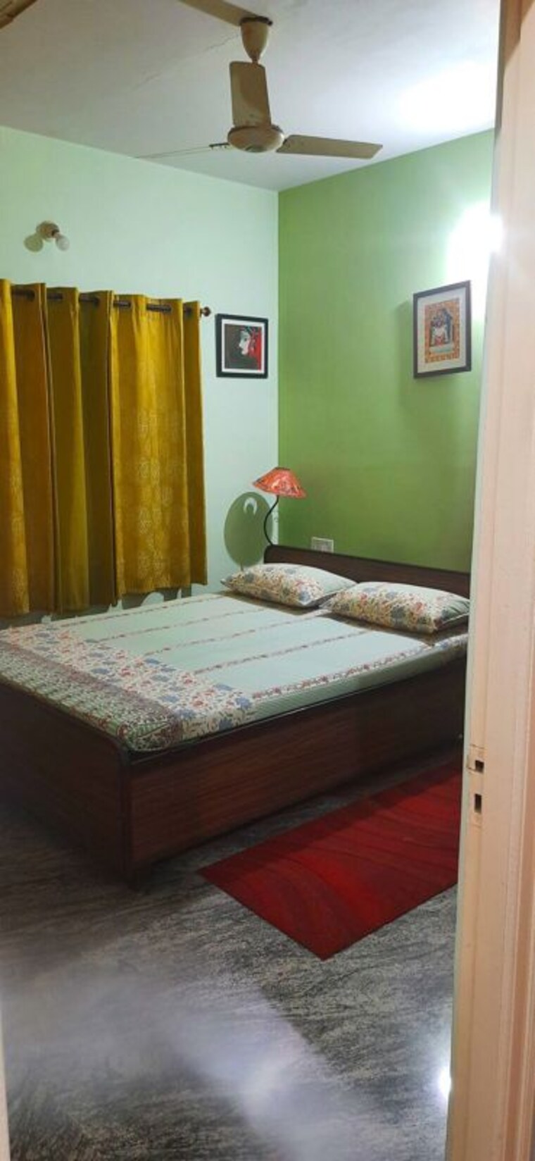 Bedroom, vinay khand 4 Pg For Girls In Vinay Khand 4 10713859