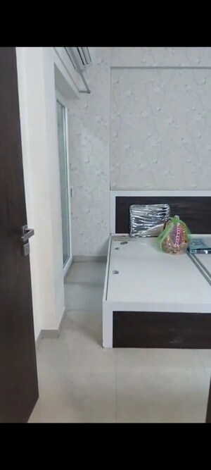 Furnished Amenities in 2 BHK Apartment at Windsor Paradise 2, Raj Nagar Extension – for Rent