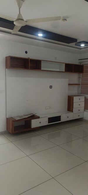 Furnished Amenities in 3 BHK Apartment at Ambience Courtyard, Manikonda – for Rent