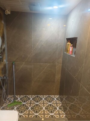 Bathroom in 1 BHK Apartment at Santacruz West – for Rent