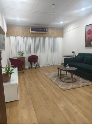 Living Room in 1 BHK Apartment at Santacruz West – for Rent