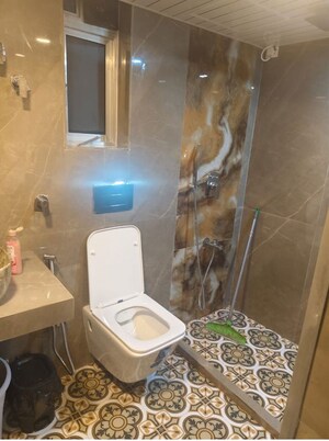 Bathroom in 1 BHK Apartment at Santacruz West – for Rent