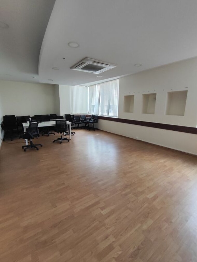 Room, koramangala Commercial Office Space 5000 Sq.Ft. In Koramangala Bangalore 10713877