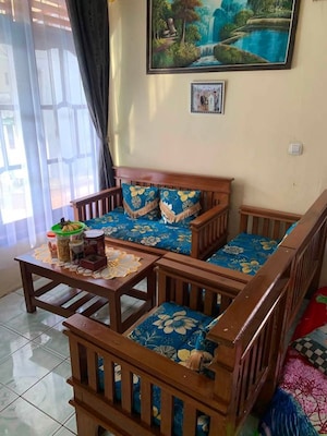  Pg For Rent in Vineet Khand