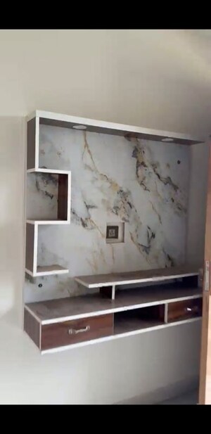 Furnished Amenities in 3 BHK Builder Floor at BPTP District, Sector 81 – for Rent