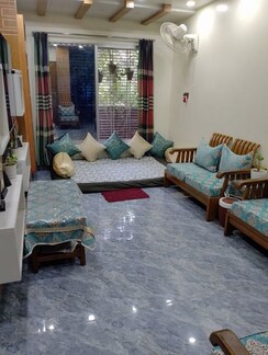 Pg For Rent in Vineet Khand