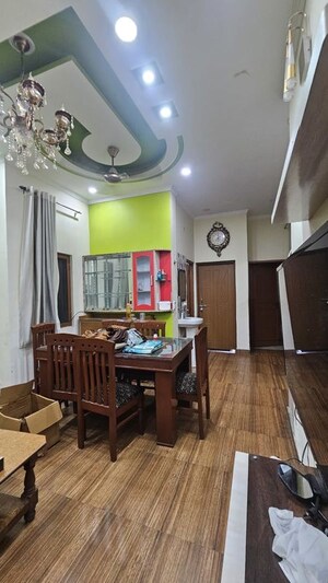  Pg For Rent in Vineet Khand