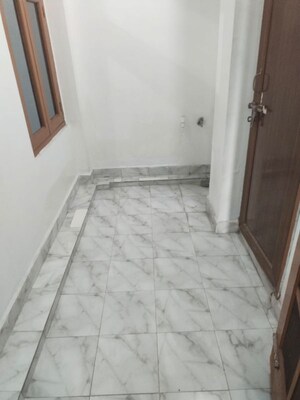 Balcony in 2 BHK Independent House at Vineet Khand 6 – for Rent