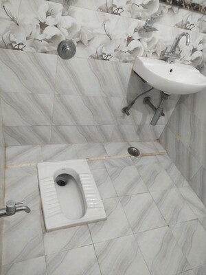Bathroom in 2 BHK Independent House at Vineet Khand 6 – for Rent