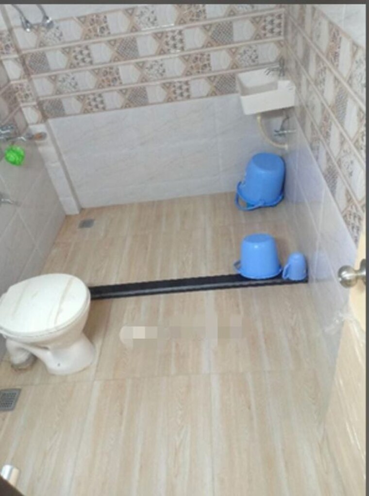 Bathroom, shantiniketan-apartments-matunga 1 RK 400 Sq.Ft. Apartment In Matunga East Mumbai 10713979