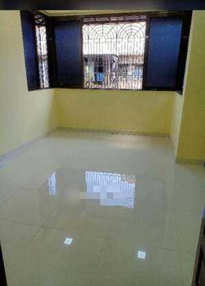 Room in 1 RK Apartment at Shantiniketan Apartments Matunga, Matunga East – for Rent