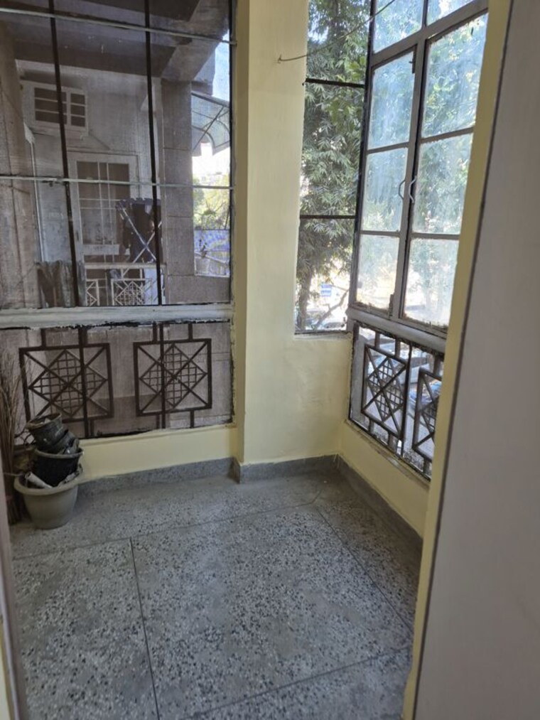Balcony, mayur vihar 2.5 Bedroom 810 Sq.Ft. Apartment In Mayur Vihar Delhi 10713968