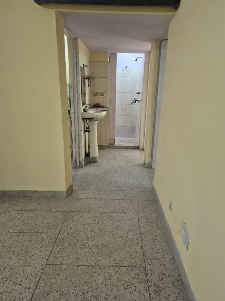 Hall, mayur vihar 2.5 Bedroom 810 Sq.Ft. Apartment In Mayur Vihar Delhi 10713968