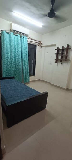 Team Area in 2 BHK Apartment at Avenue 51, Kalina – for Rent