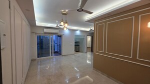 Room in 2.5 BHK Apartment at Shree Vardhman Victoria, Sector 70 – for Rent