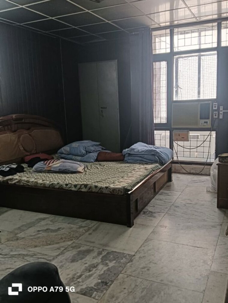 Bedroom, greater kailash i 2 Bedroom 200 Sq.Yd. Builder Floor In Greater Kailash I Delhi 10714044