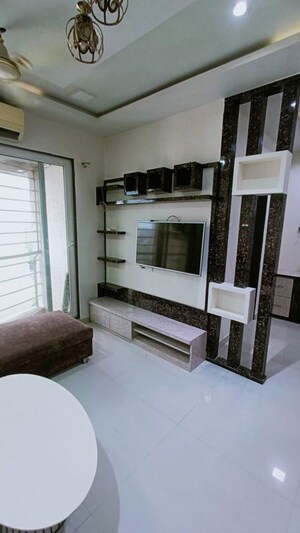 Room in 2 BHK Apartment at B & M Atlantis, Ghansoli – for Rent