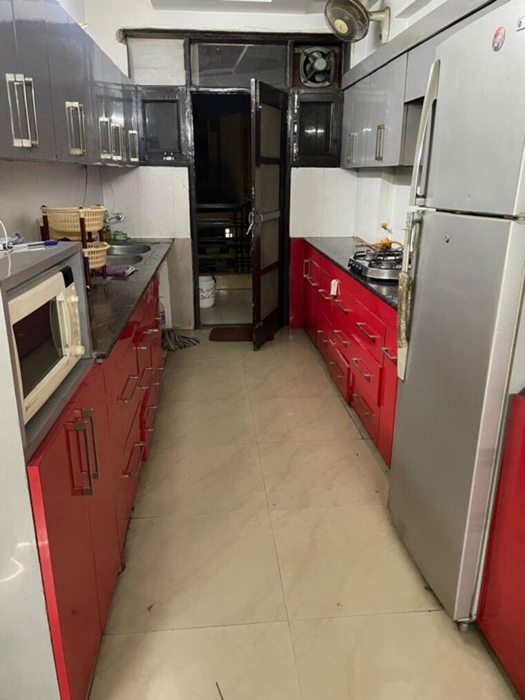 Kitchen, pir machalla 5 Bedroom 2550 Sq.Ft. Apartment In Pir Machalla Zirakpur 10711406