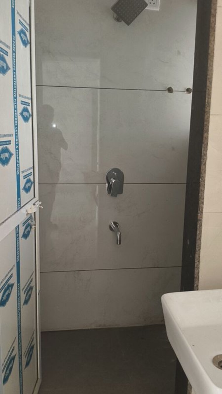 Bathroom, green-view-taloja 1 Bedroom 650 Sq.Ft. Apartment In Taloja Panchanand Navi Mumbai 10714064