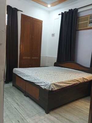 Bedroom in 3 BHK Builder Floor at Sector 41 – for Rent