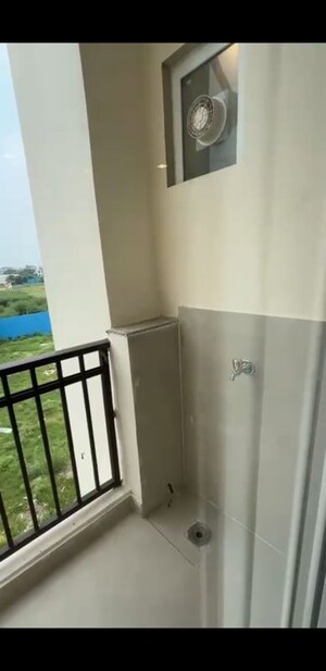 Balcony in 3 BHK Builder Floor at BPTP District Phase 2, Sector 84 – for Rent