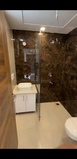 Bathroom in 3 BHK Builder Floor at BPTP District Phase 2, Sector 84 – for Rent